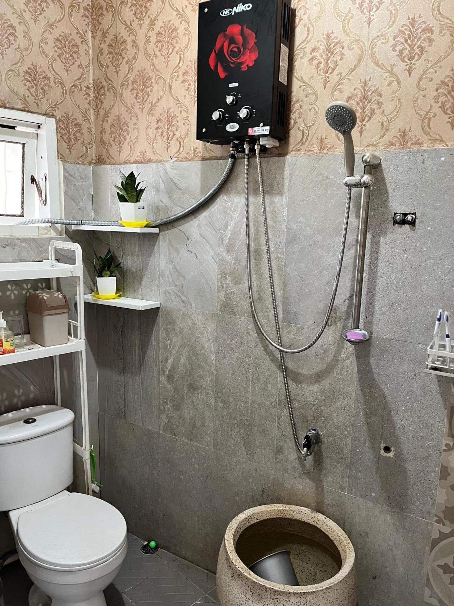 Java Hostel Tumpak Sewu Sidomukti المظهر الخارجي الصورة